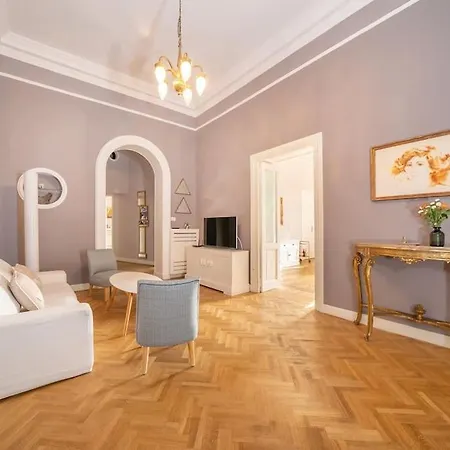 Appartamento Casa Incantevole, Elegante, Panoramica,